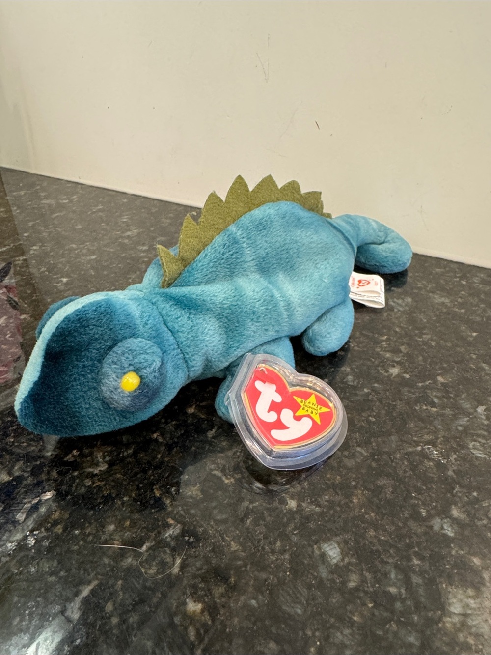 TY Beanie Baby IGGY THE IGUANA 910” Bean Bag Stuffed Animal NEW 1997